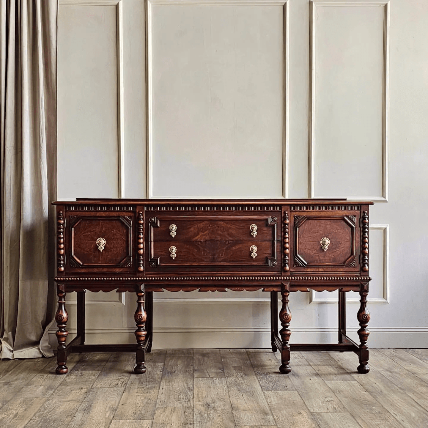 Solid Wood Antique TV Cabinet