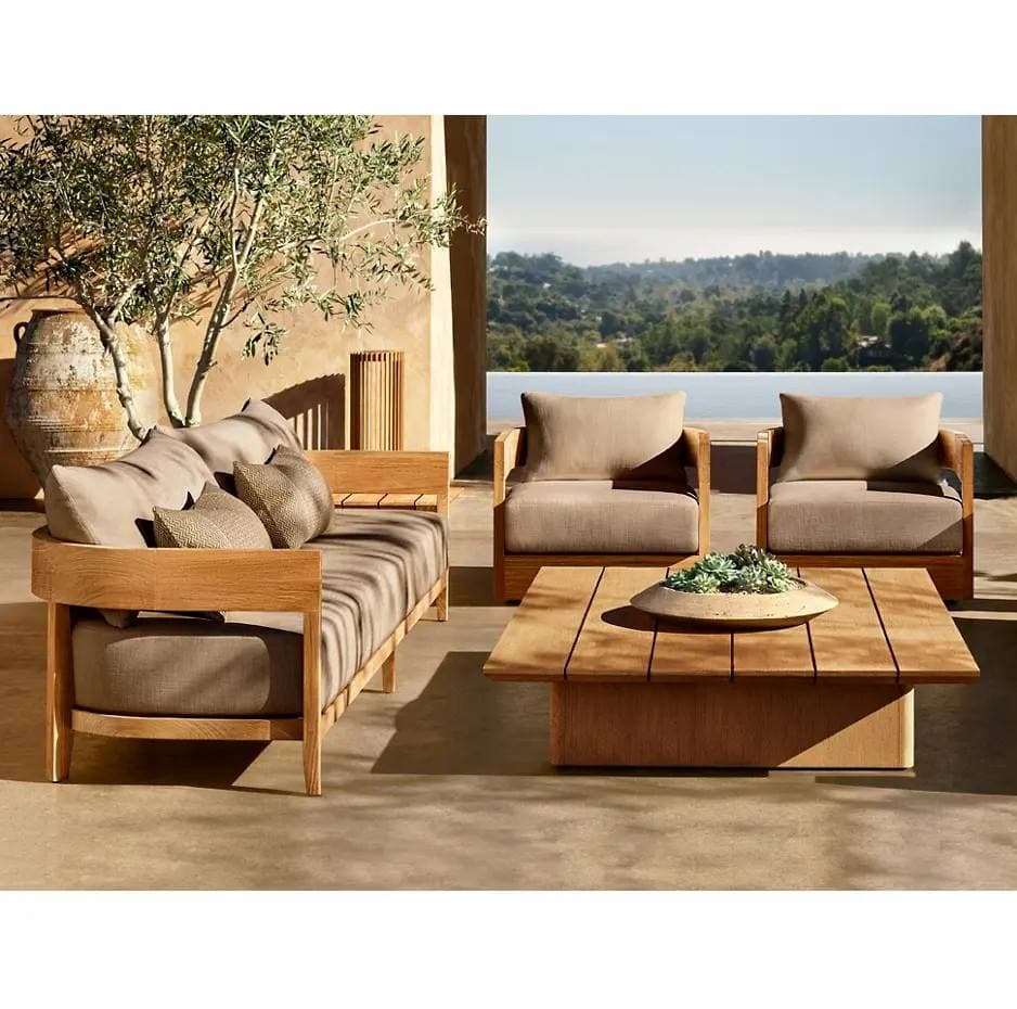 Opulent Wooden Lounge Sofa Set